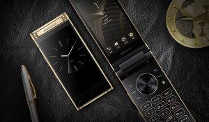 - Samsung W2018 featured 300x176 - Samsung&#8217;un Yeni Tasarımı Galaxy W2019